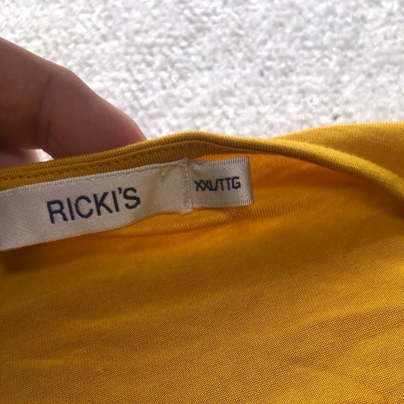 Ricki’s XX-large mustard coloured long sleeve top, nice v-neck, like new or new - Picture 2 of 5